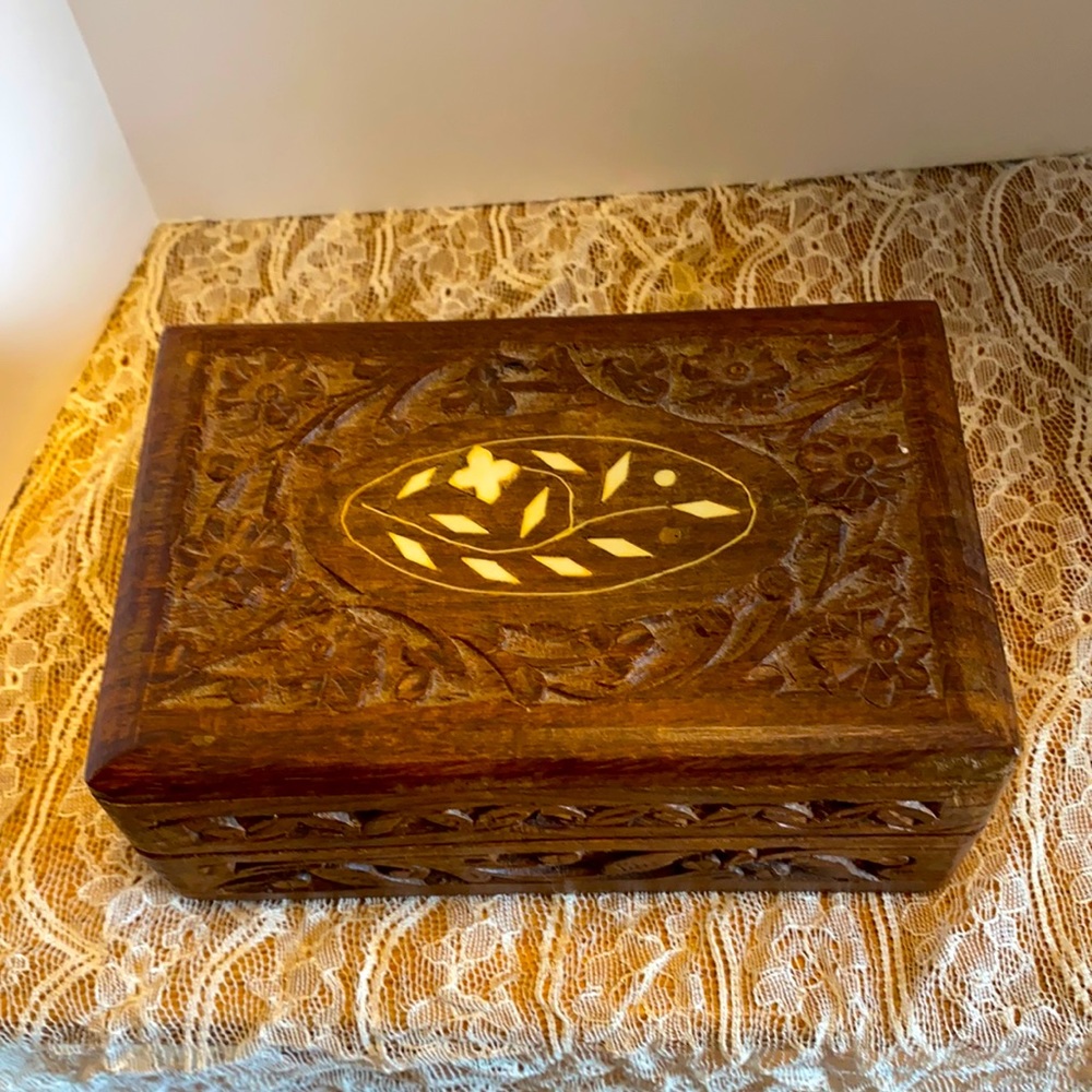 VTG carved teak with cream inlay small trinket box